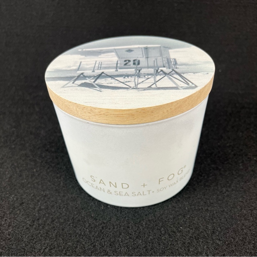 NWT Sand + Fog Ocean & Sea Salt Candle 2 Wick 12oz White Opaque Jar Wood Lid
